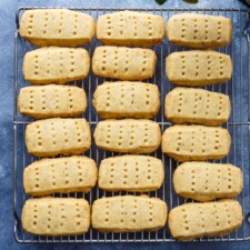 Shortbread Cookie Recipe (Video)