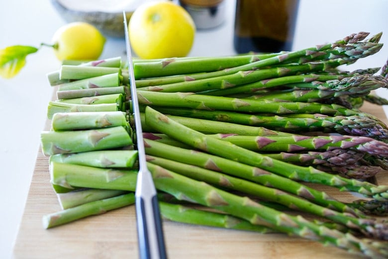 how to cut asparagus