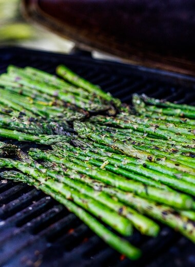 How to make The Best Grilled Asparagus- one of the easiest, fastest and tastiest ways to cook asparagus in under 15 minutes! A delicious healthy vegan side dish, everyone will love. 