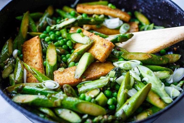 combing all the stirfry in the pan