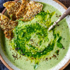 Creamy Broccoli Soup with Pesto -image