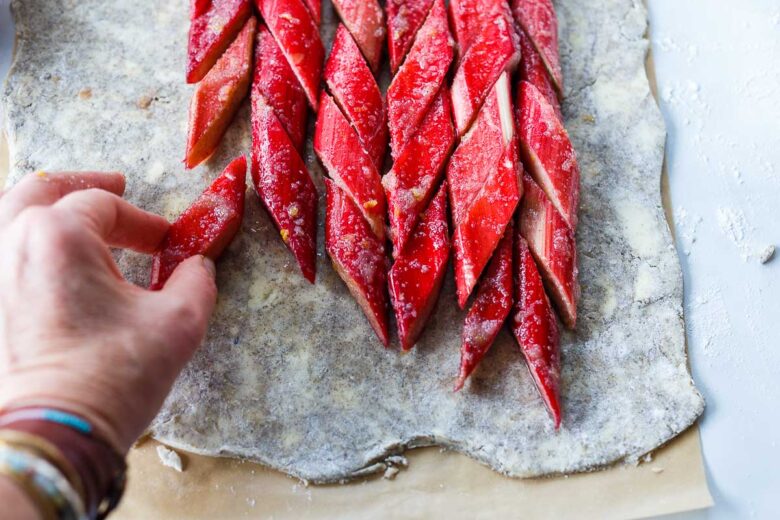 placing rhubarb on crust