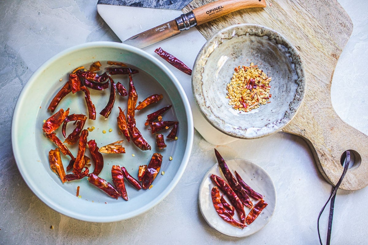 removing seeds from dried chillies
