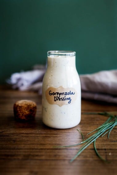 How to make the most delicious Creamy Gorgonzola Dressing, similar to blue cheese, only better!  Easy, extra creamy and full of flavor, perfect for dressing salads or used as a dip. 