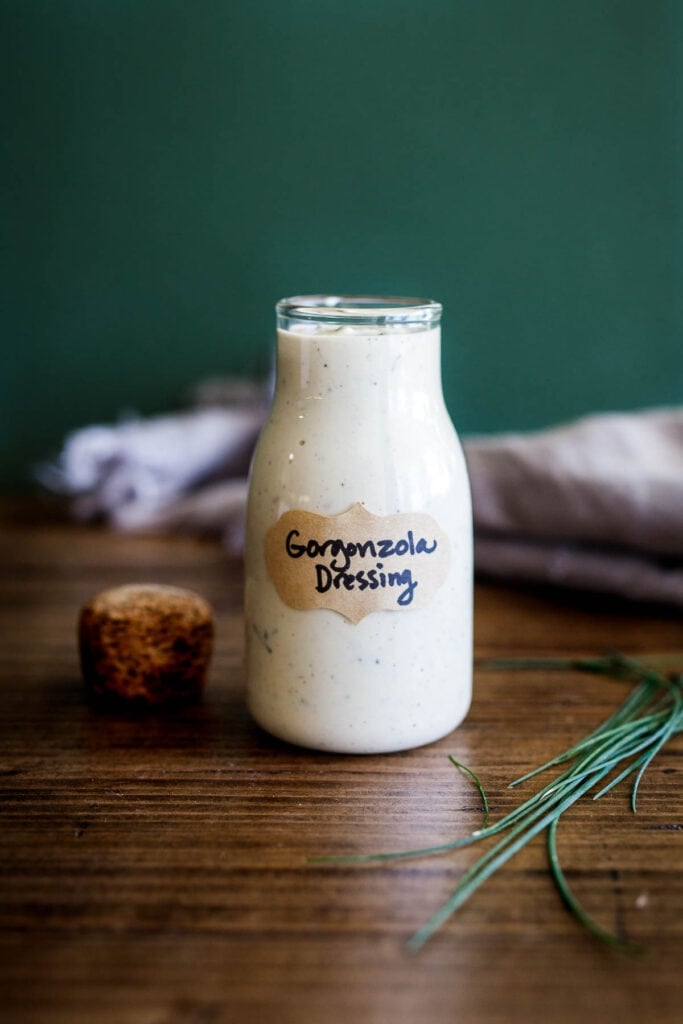 How to make the most delicious Creamy Gorgonzola Dressing, similar to blue cheese, only better! Easy, extra creamy and full of flavor, perfect for dressing salads or used as a dip.