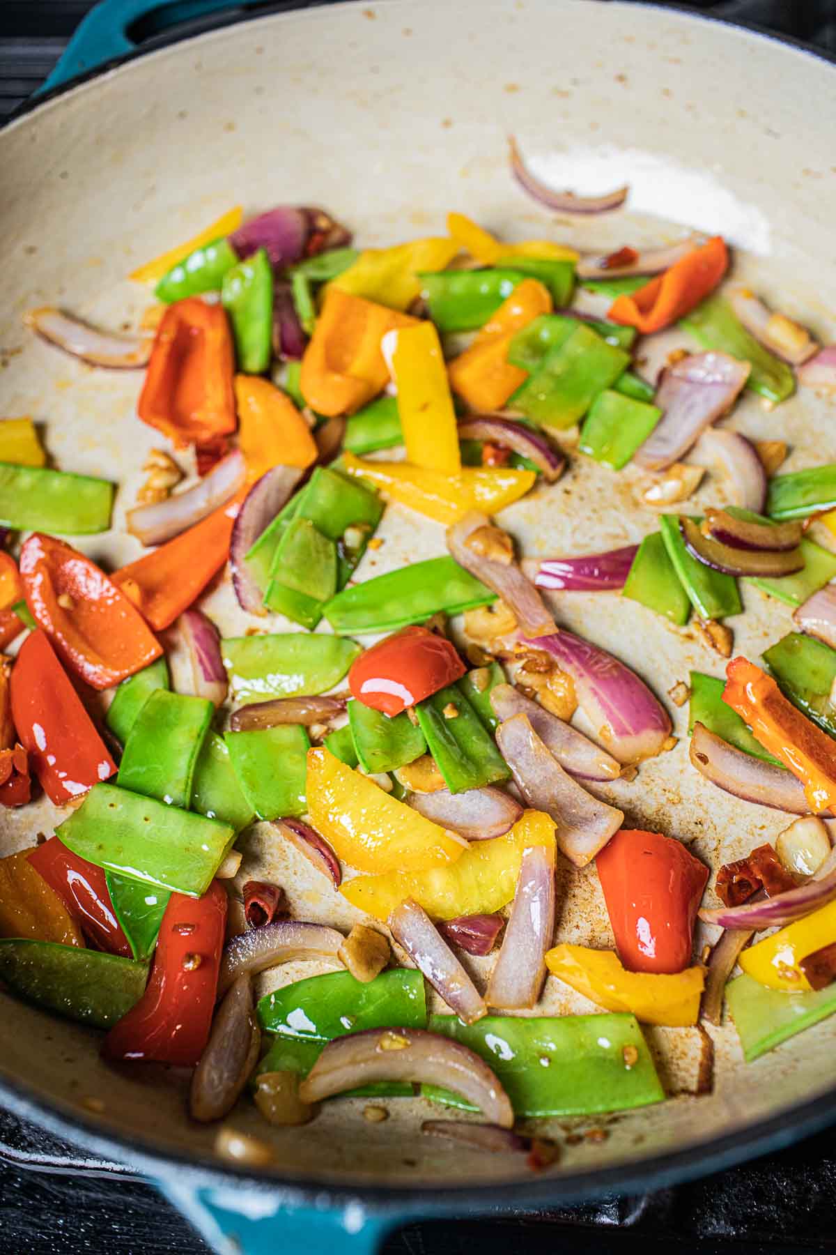 vegetables in a stir frying pan