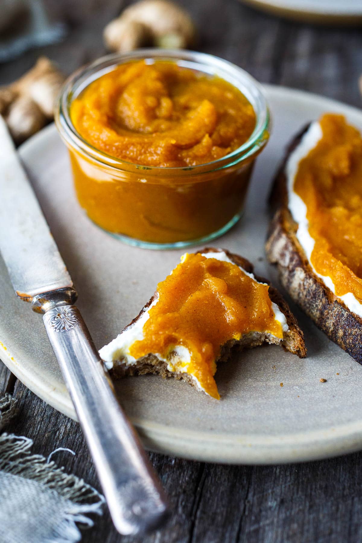 Homemade Pumpkin Butter made from scratch with fresh pumpkin - simple, healthy and delicious with many ways to use it! Vegan. 