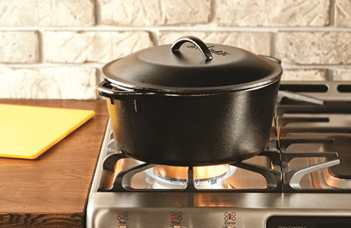 Lodge 5 Quart Cast Iron Dutch Oven