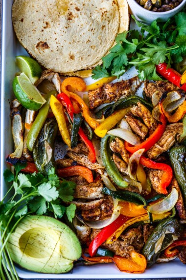 sheet pan chicken fajitas