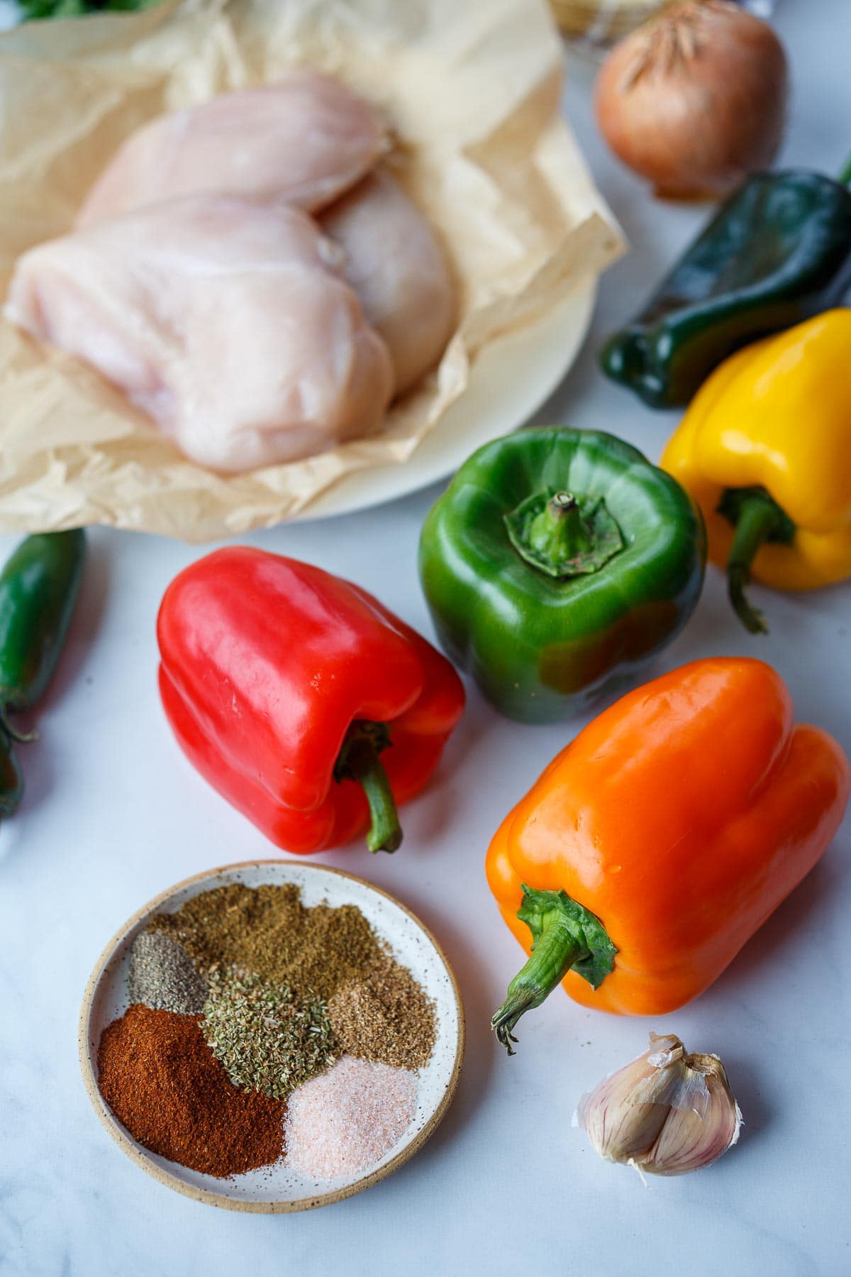 Ingredients in sheet pan fajitas.