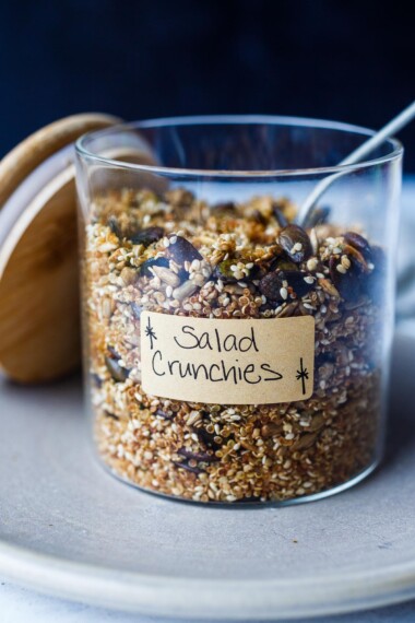 Salad Topper  is an easy and delicious way to add a tasty crunch to salads, soups & bowls.  Versatile and fun to play around with, keep it simple or add your favorite seasonings. Made with toasted quinoa and seeds. 