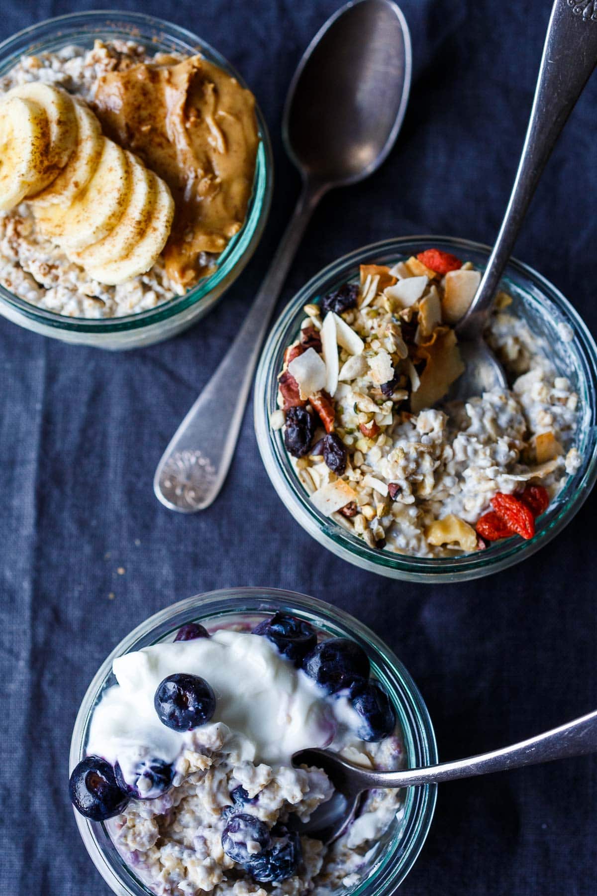 How to make Overnight Oats, an easy no-cook technique for a healthy grab-and-go breakfast or snack that is full of fiber and completely adaptable.  Top with fruit, nuts, seeds, peanut butter and yogurt.Just 10 minutes of hands-on time, before going into the fridge overnight. 