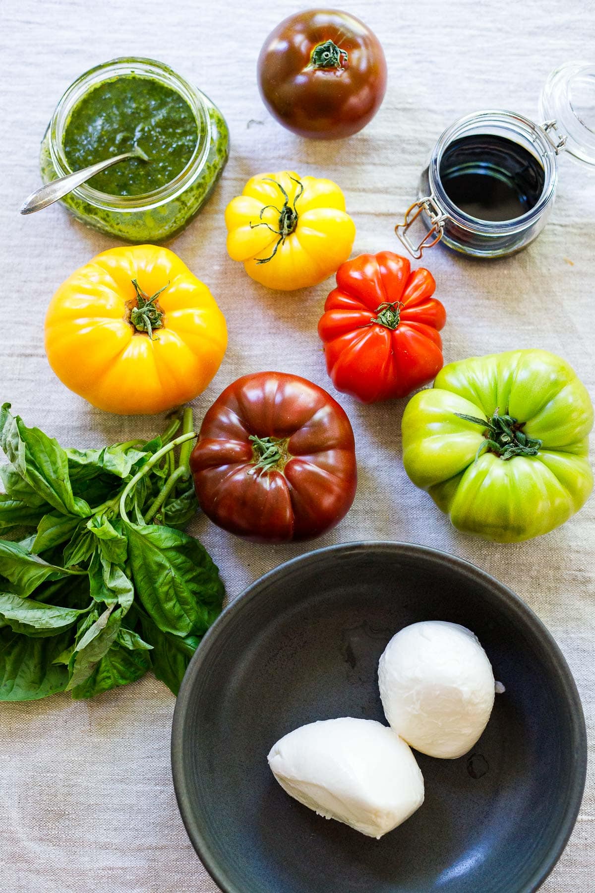 ingredients in caprese salad