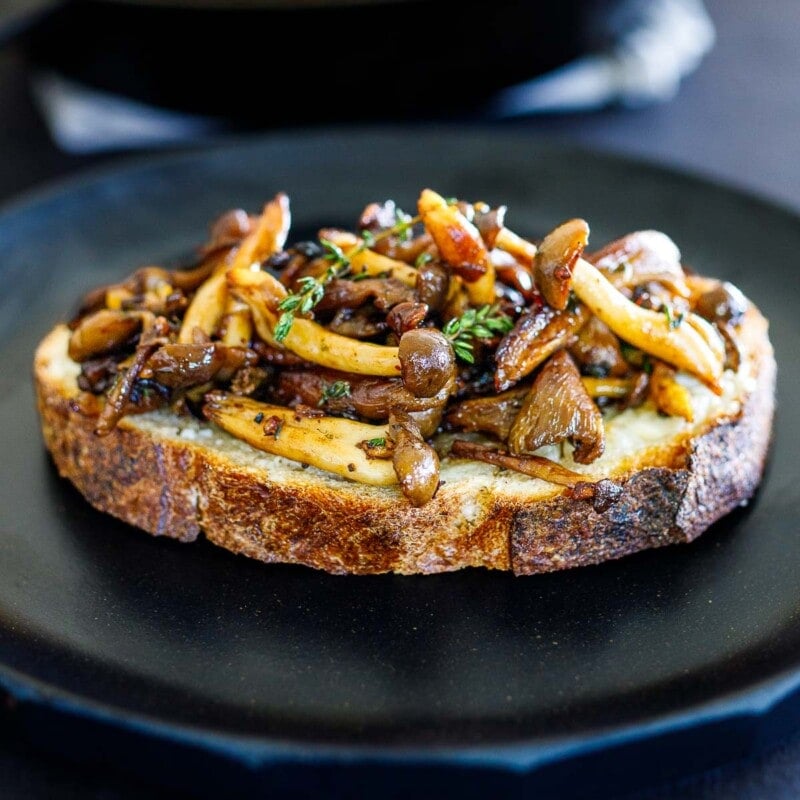 mushroom toast ecipe on a plate