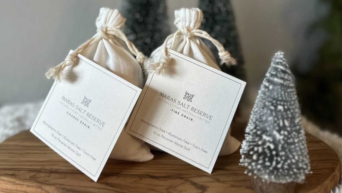 Searching for the best kitchen gifts of 2025? Whether you're shopping for a passionate home cook, a professional chef, or treating yourself, this curated guide features practical, timeless, high-quality kitchen gifts that are functional, beautifully designed, and long-lasting. From must-have cookware and innovative kitchen gadgets to chef-approved knives and smart appliances, these are the top kitchen gift ideas that elevate any cooking experience.