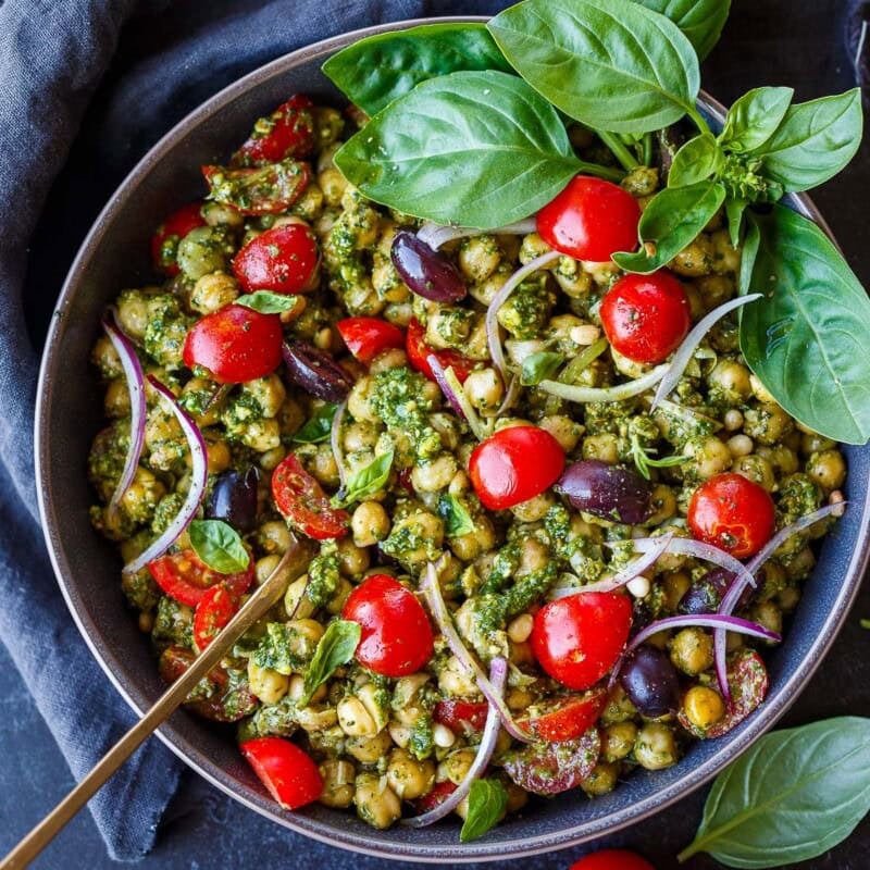 Here is one of our favorite chickpea recipes, perfect for dinner or lunch! Quick, healthy and easy to whip up in under 20 minutes. Serve it warm or chilled. Gluten-free & vegan-adaptable.